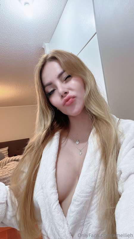 📩DM me if it's insane to love being sexualized soooo bad😳