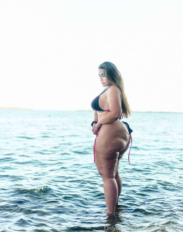 Take me to the beach? You can admire the views 😋