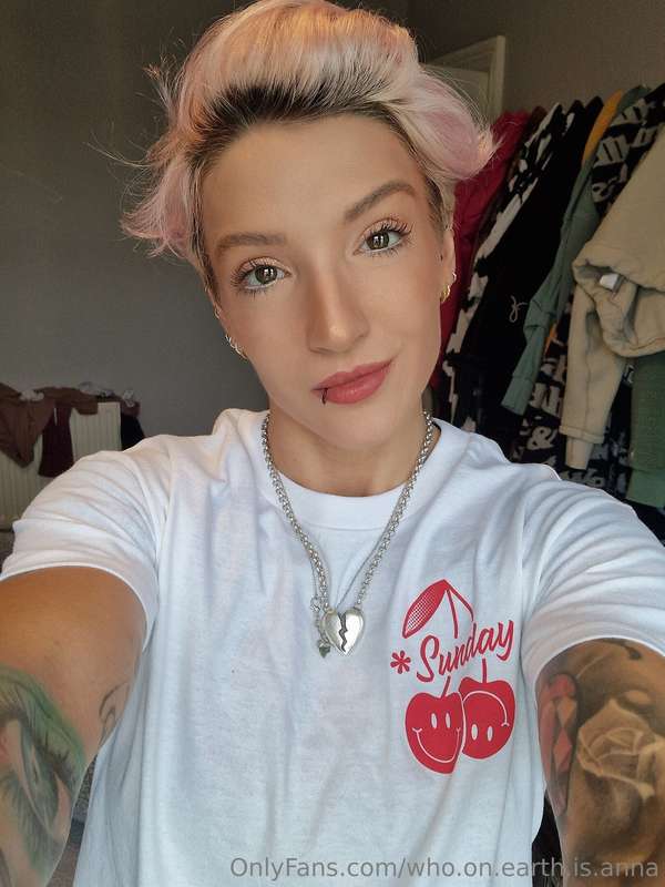 who.on.earth.is.anna