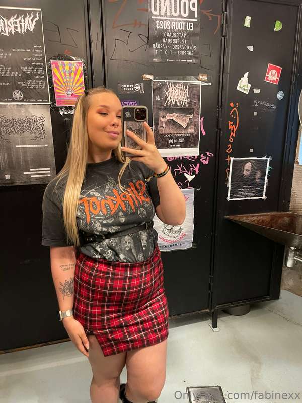 anyone at Blink-182 today??🤟🏽❤️