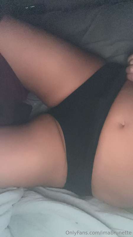 imabrunette image #0