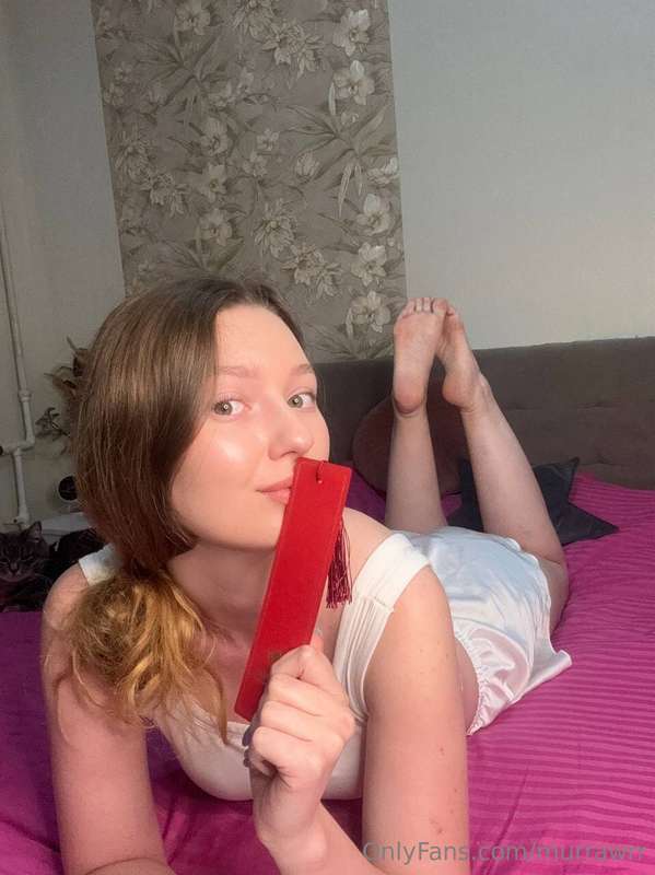 A quiet evening with Aza🐈 I’m reading her little cat fairy t..