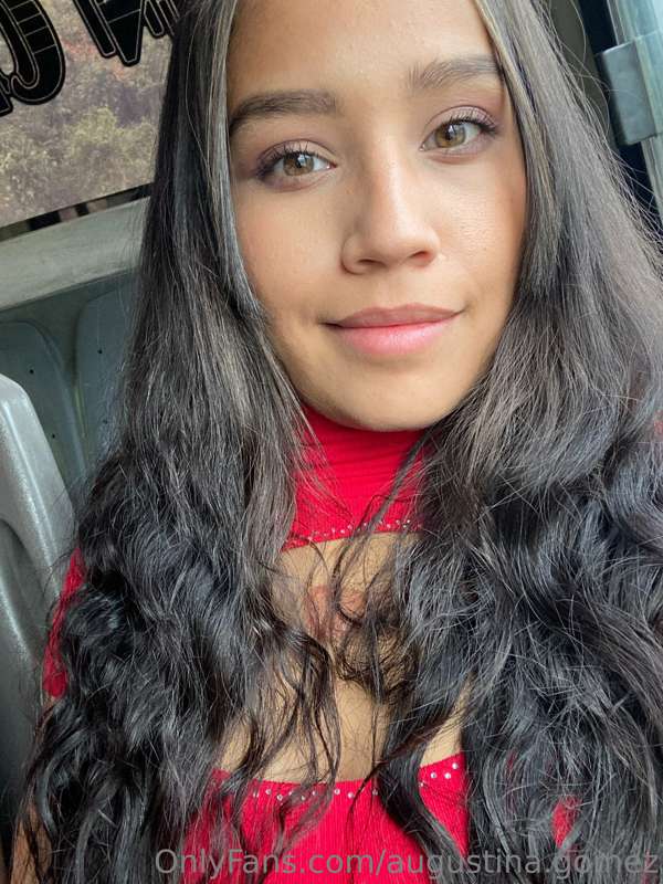 Wishing you a day filled with joy and blessings! ❣️