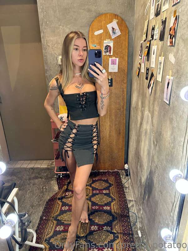 Been shopping for some new clothes today🥰 
Would you like to..