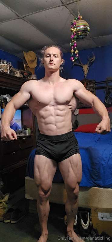 Can't upload vids for some goofy ass reason but pics will wo..