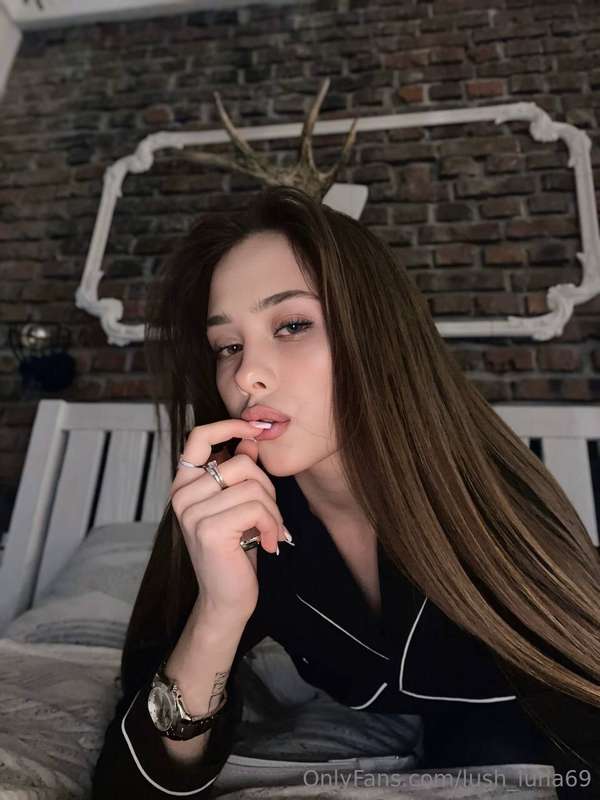 lush_luna69
