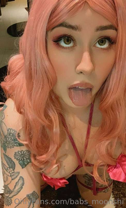 come closer babe, give me that facial u know i love 🤤