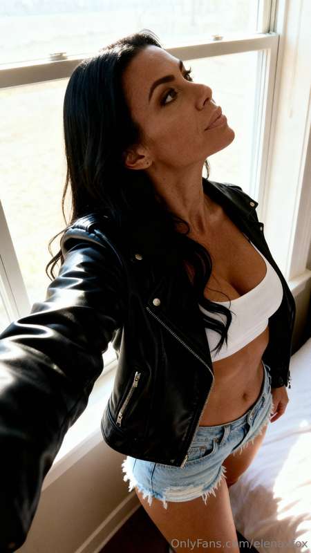 Angles so sharp they could cut glass. 💎🔥#BadGirlEnergy #Leat..