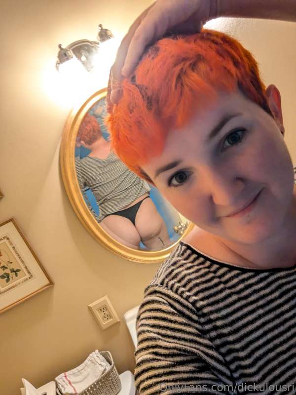 Dyed my hair orange today 🎃