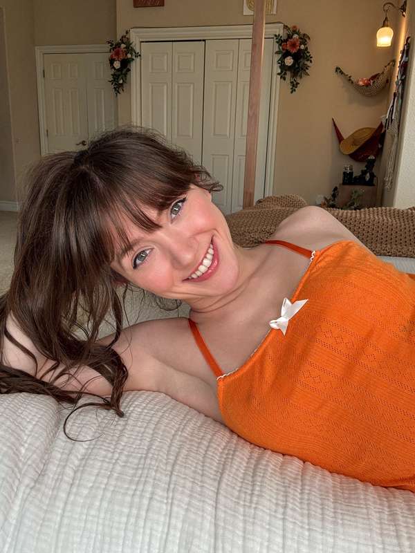 annaplusone image #0
