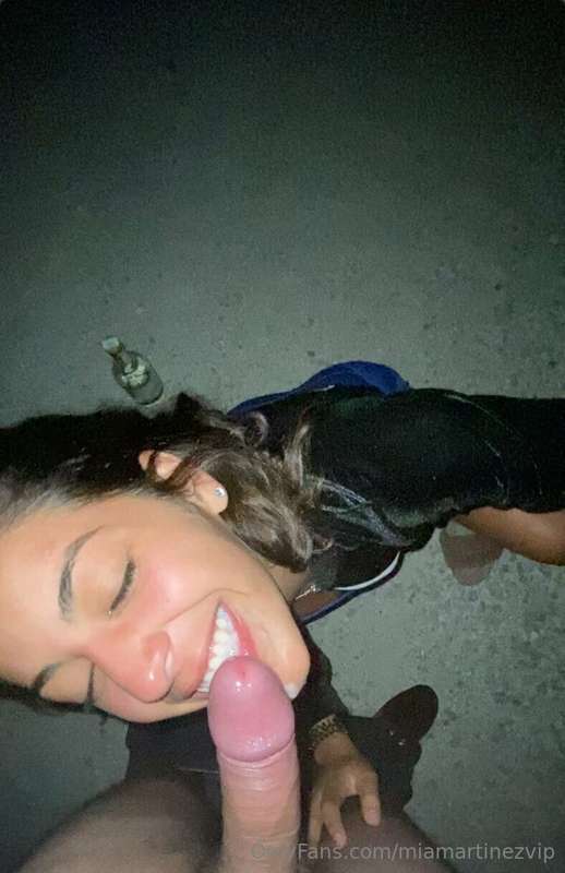 i love sucking cock... DM me for the full video.. as always...