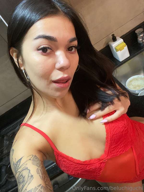Good morning babe 🥰
Do you want to know what I dreamt last n..