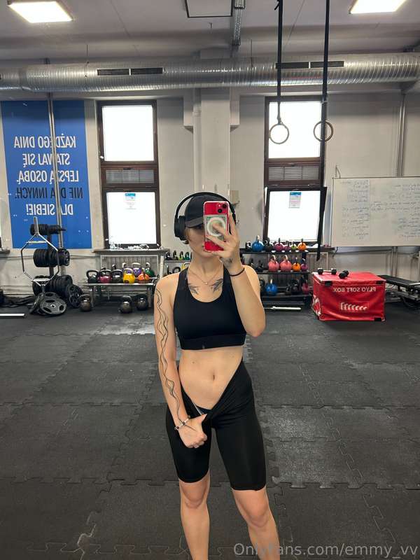 emmy_vv
