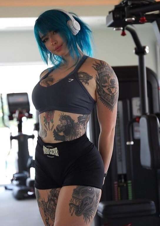 strongwaifu