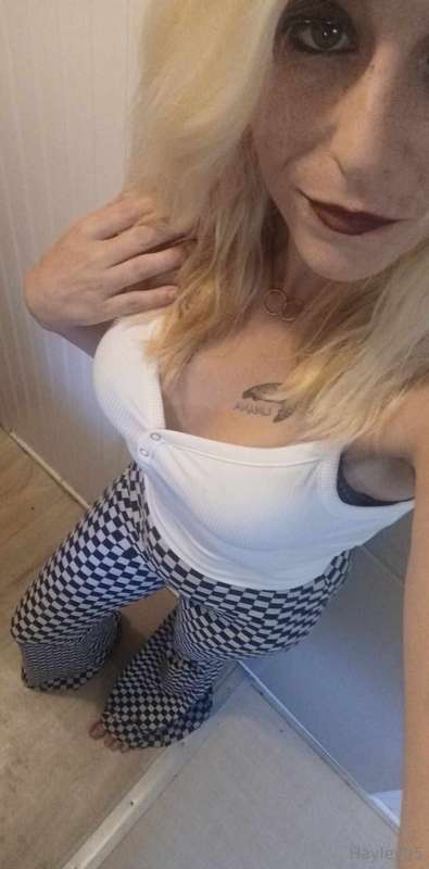 Come chat with me this morning while i am still in bed. You ..