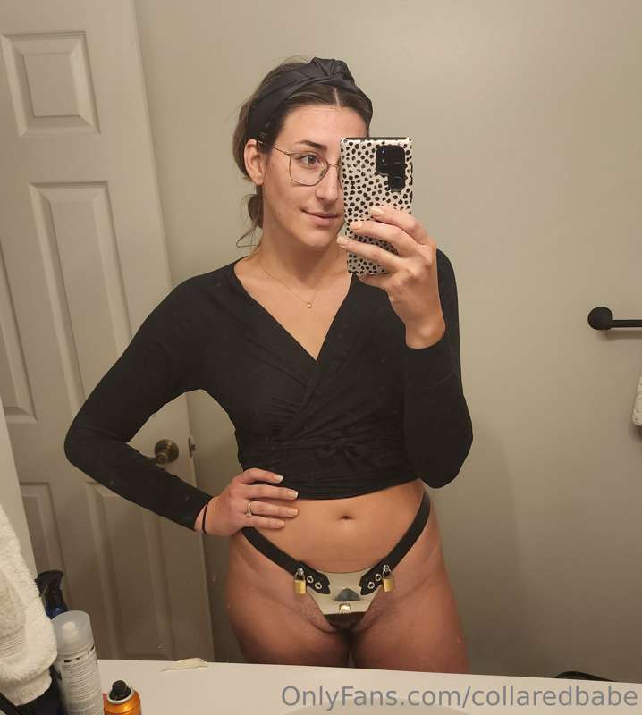 collaredbabe image #0