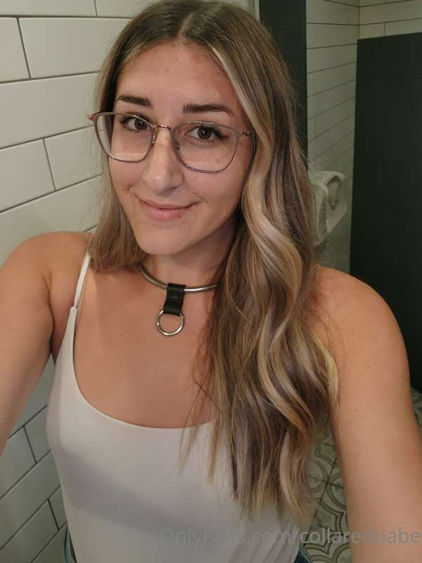 collaredbabe image #0