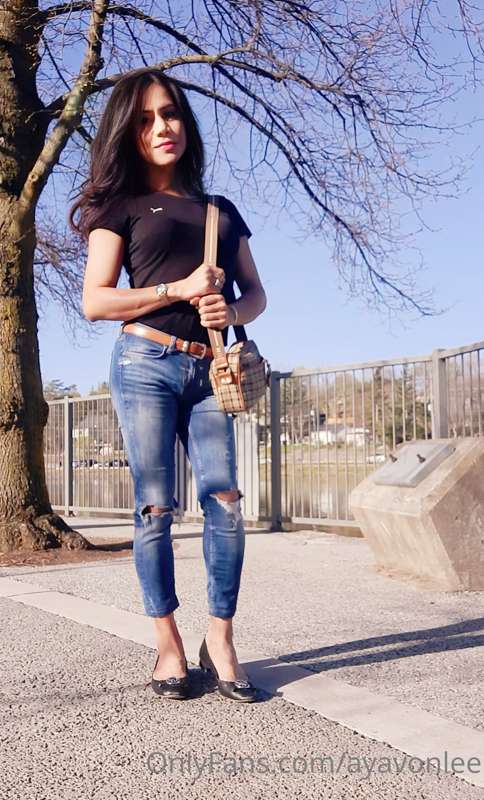 Come join with me. I'm just a naughty  girl  in town.