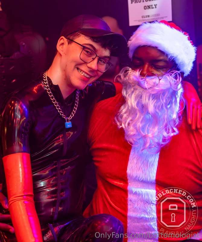 Merry Christmas from me and Santa (aka @bulldaddyx)