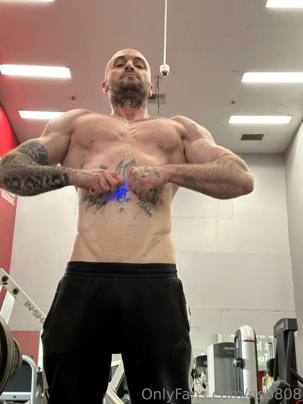 Post gym today getting wide I don’t get why I always got to ..