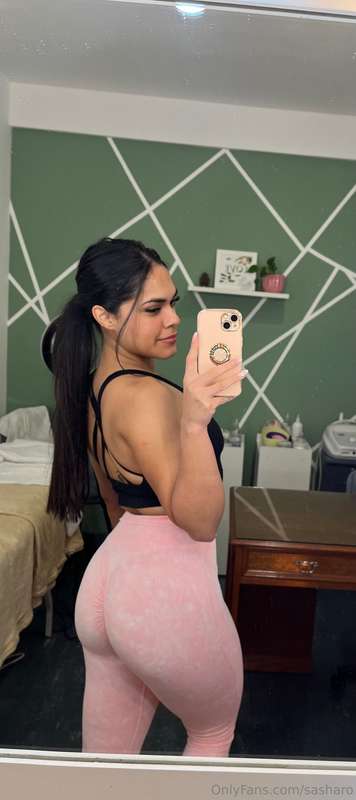 Do you like my look for the gym?