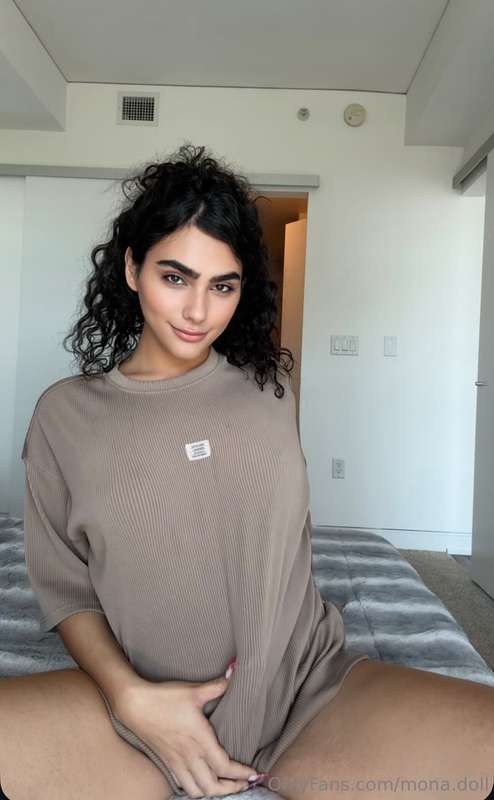 mona.doll