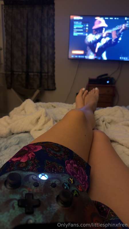 Cum play with me @littlesphinx 