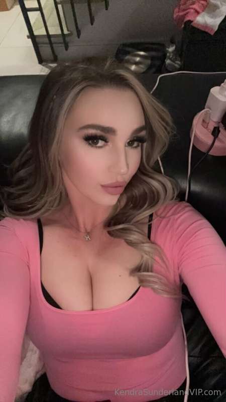 Photo 418 of Kendra Sunderland on Tocromo