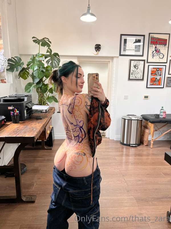 👀