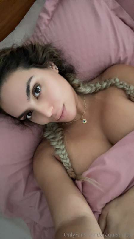 Doing dick rating all night 🥰 send pic with a tip 