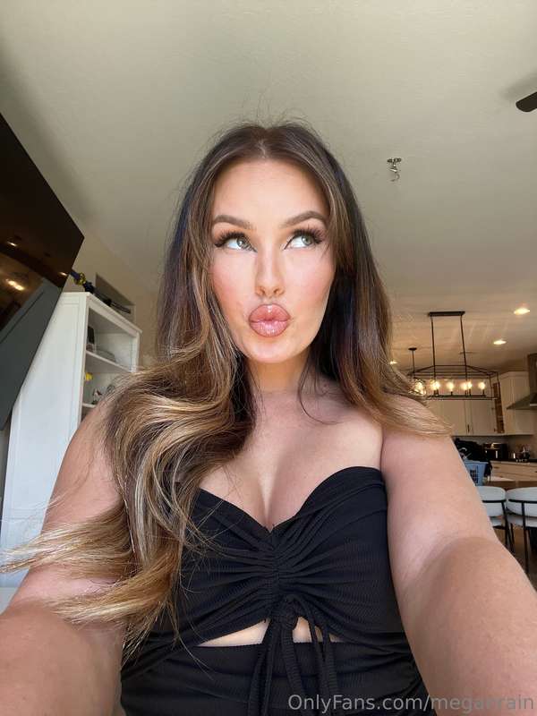 Photo 888 de Megan Rain sur Tocromo