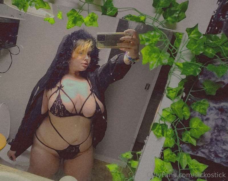I love this set so much!! 💖 anybody wanna buy me more cute f..