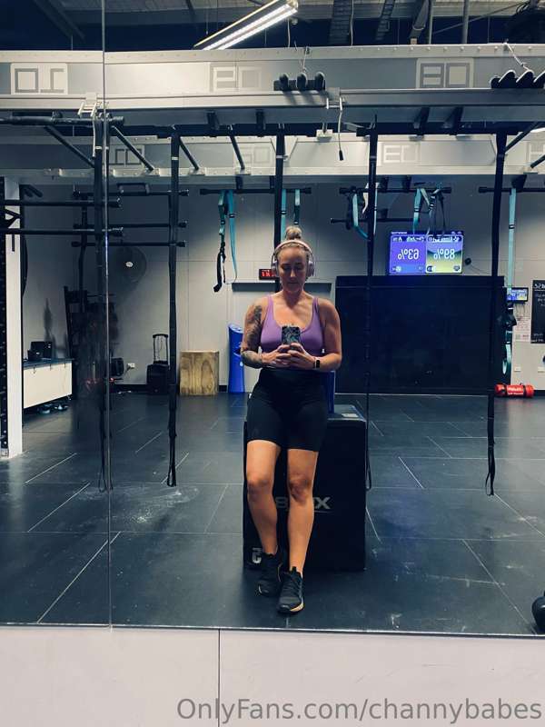 Who wants to workout with me 😝