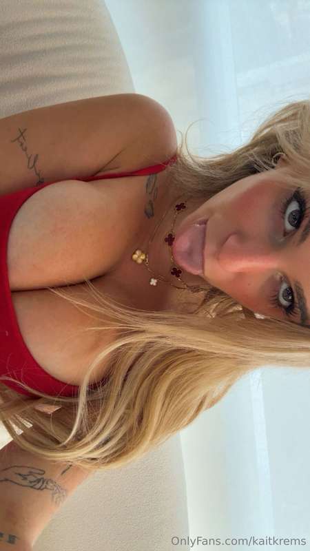 would u put it in between my titties? (as friends ofc)