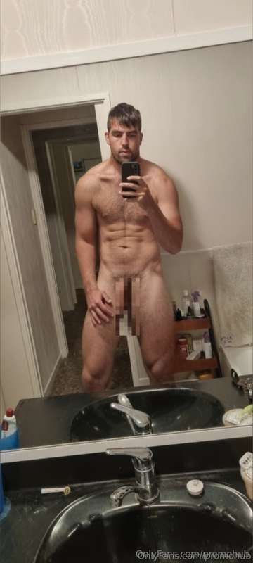You must subscribe to his new free page.Featuring free and u..
