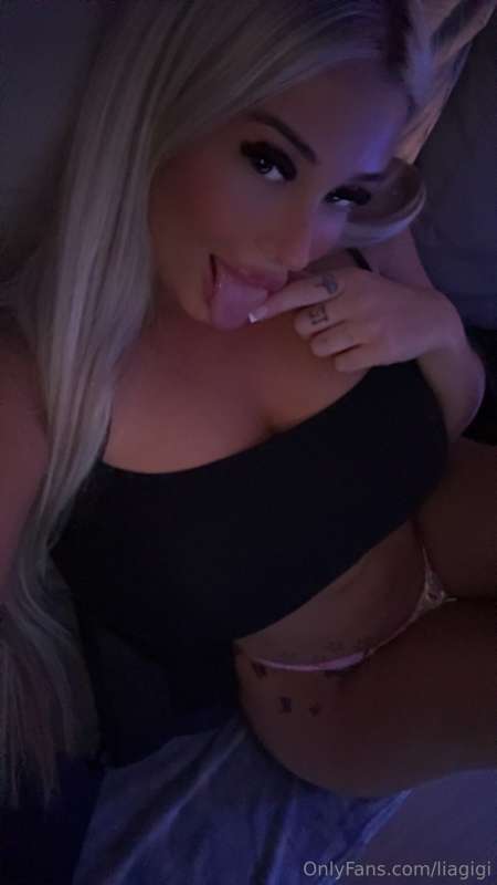 You have no idea how bad this tongue can be 😈 and how far th..