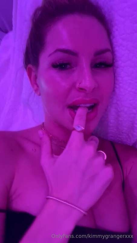 Photo 675 of Kimmy Granger on Tocromo