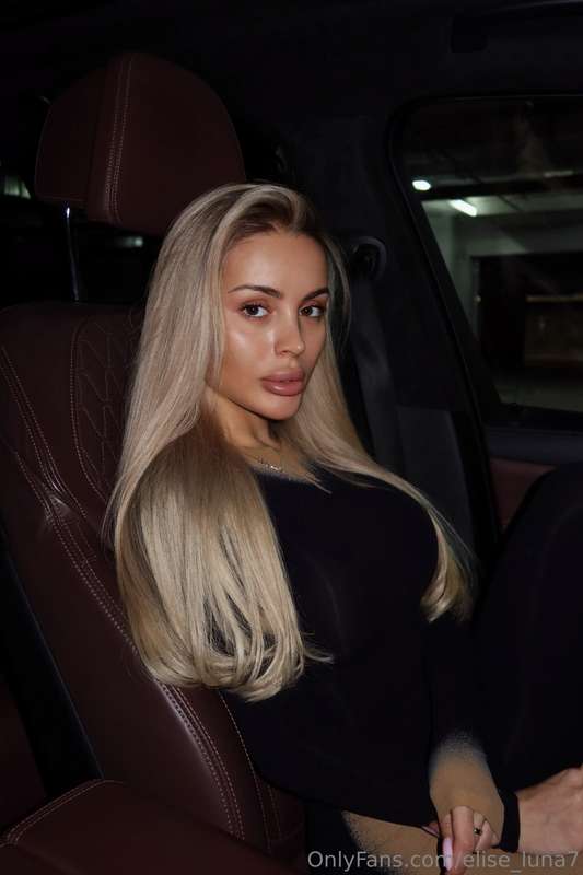 Late-night city + soft glam. Car diaries on the way home—van..
