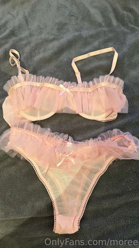 €50,- 1 dag dragen exclusief verzending
€50,- 1 day wear exc..