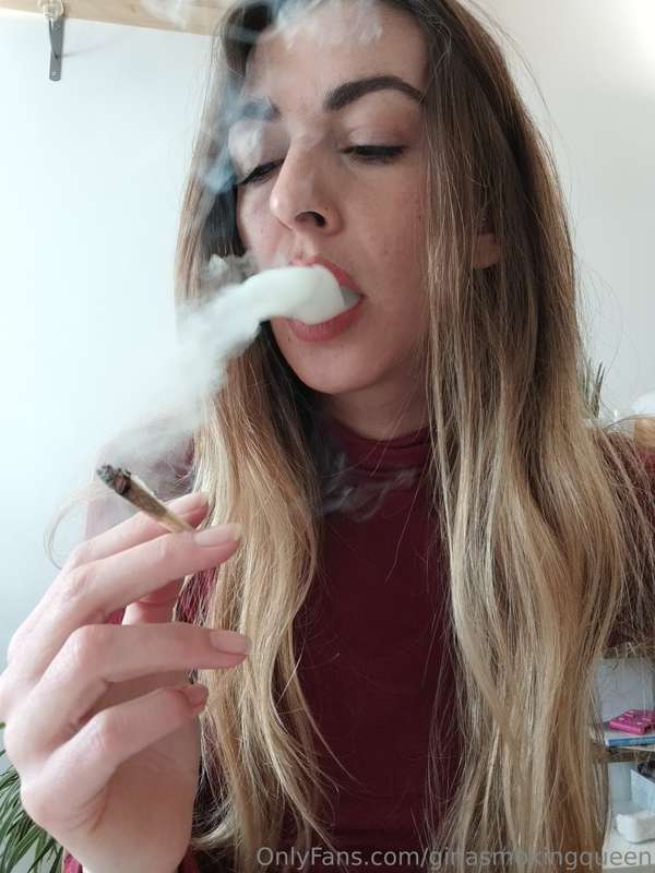 Pure love ❤️🖤🚬