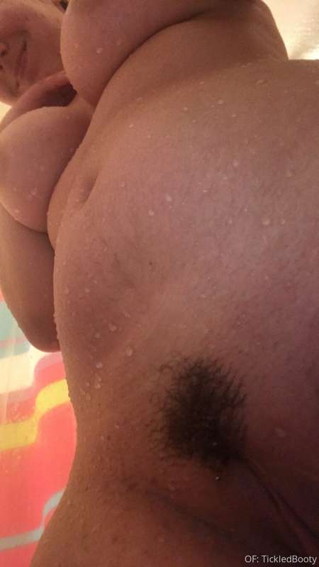 tickledbooty image #0