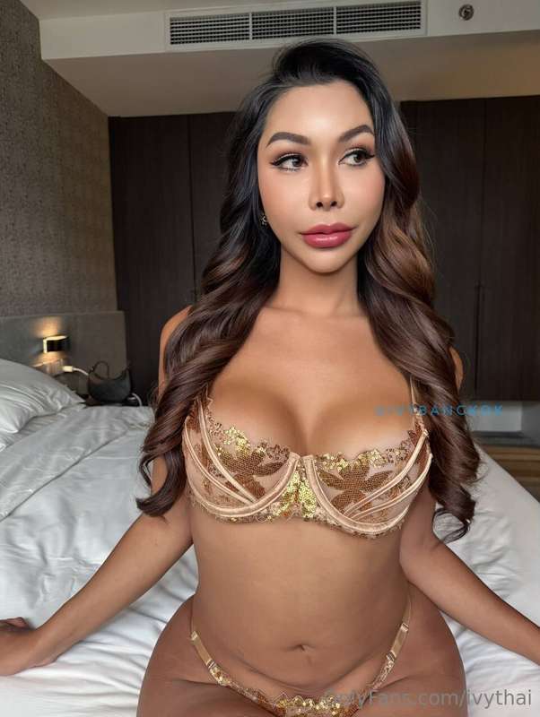 The closer the hotter.💕🥵