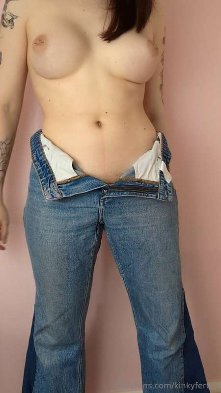 Don't you sluts feel lucky you get to know what's in my pant..