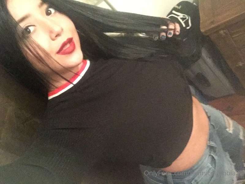 I'm waiting for you papi, check your DM's😋