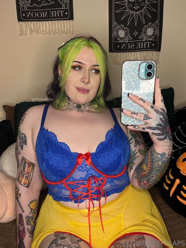gothicbeefflaps image #0