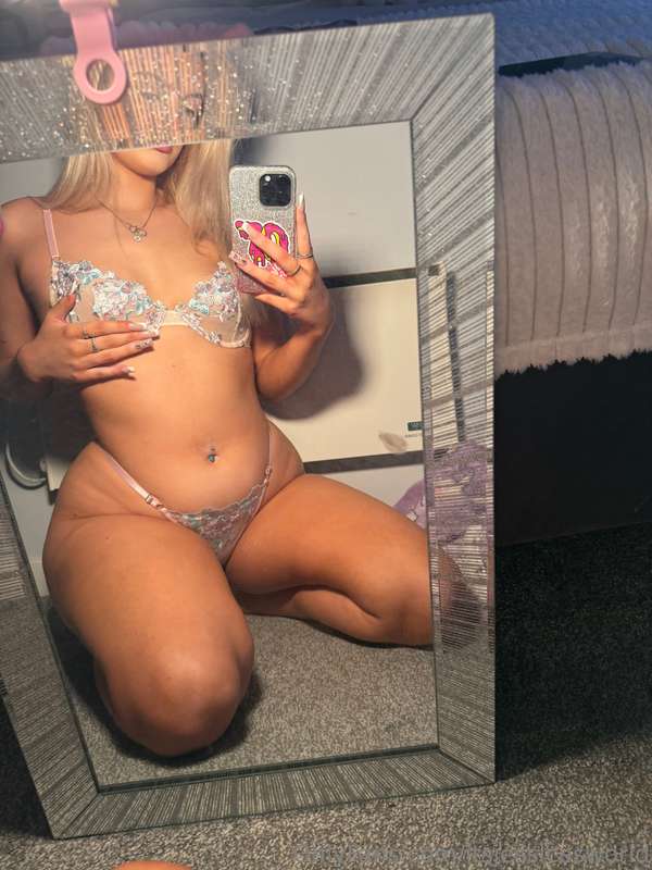 Cum for me 😚