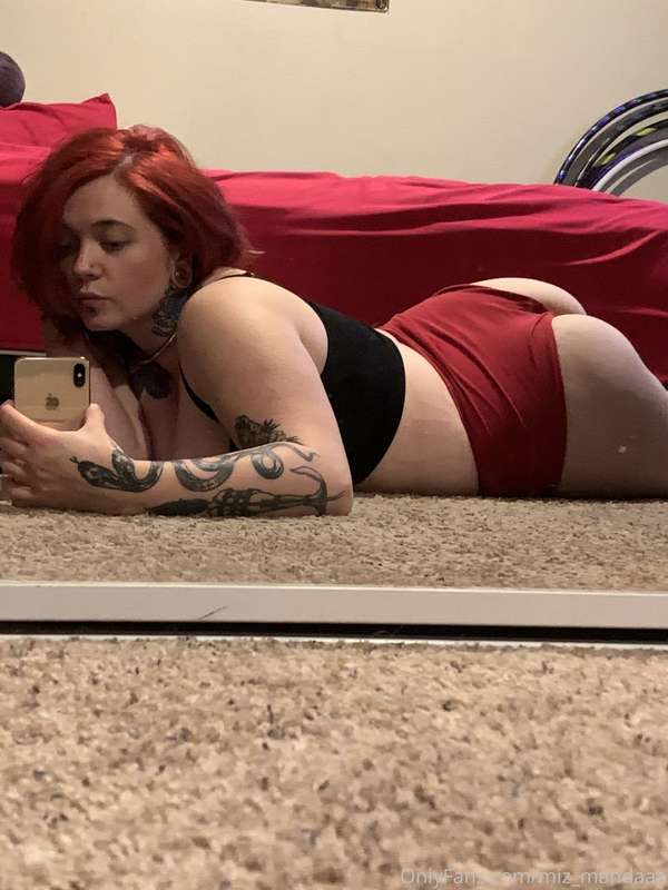 Two of my favorite things: booty and tattoos!