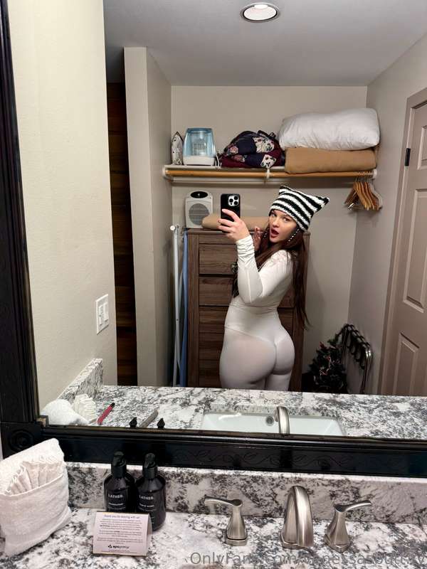 Still thicc 😮‍💨