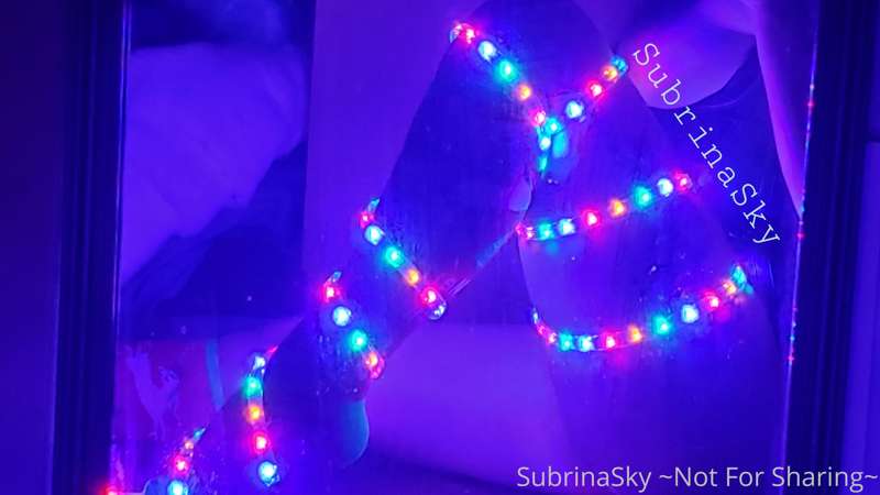 Subscribe for more Kinkmas Spirit 🥵🎄

Onlyfans.com/SubrinaSk..