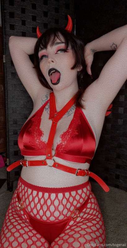 Check messages or tip $15 here for the rest of the nudes(20 ..